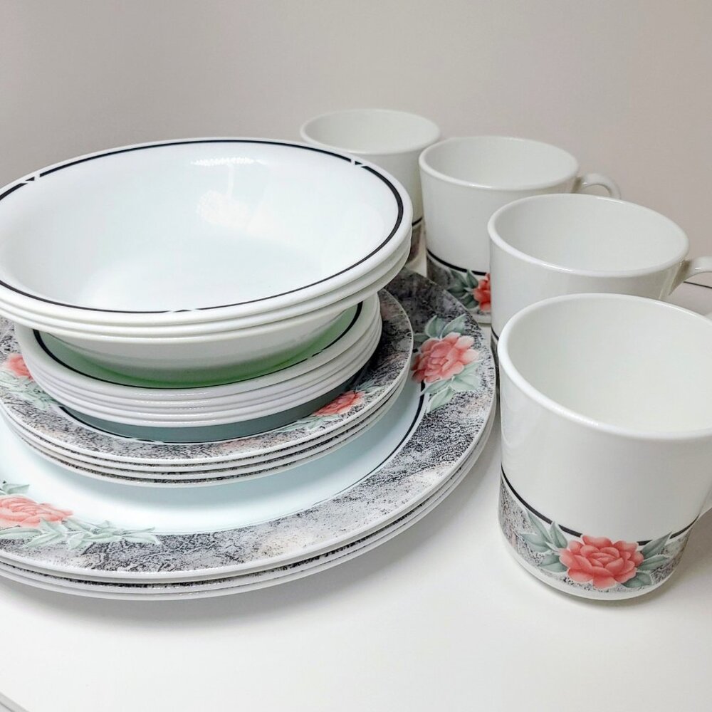 Vintage Corelle by Corning Silk & Roses dinner set of 20 Pcs, Almost complete